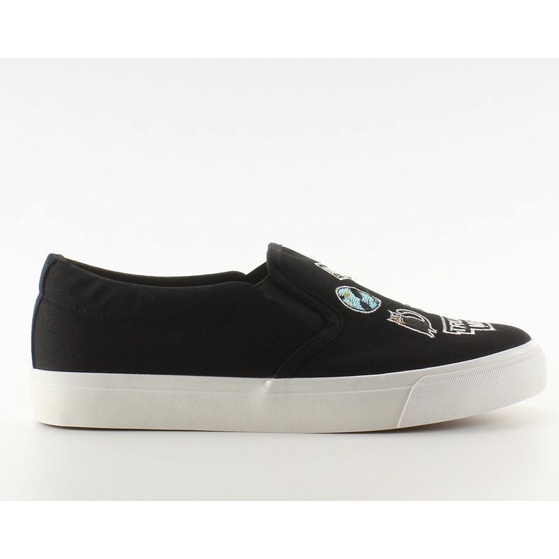 Sneaker senza lacci con ricamo nero NB102P
