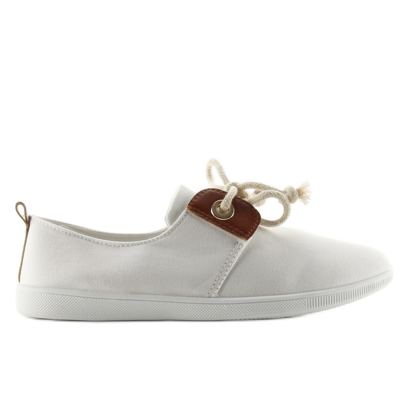 Sneakers allacciate con un laccio BK-6032 bianco bianca