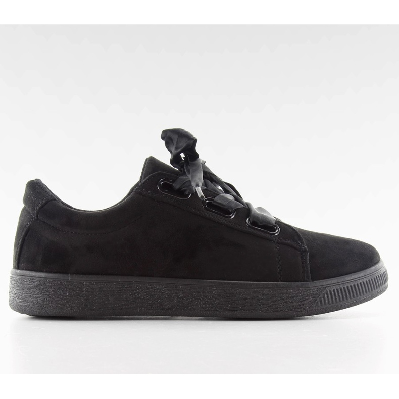 Sneakers nere con lacci in raso nero
