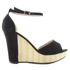 Sandali su una zeppa unica 028 nero