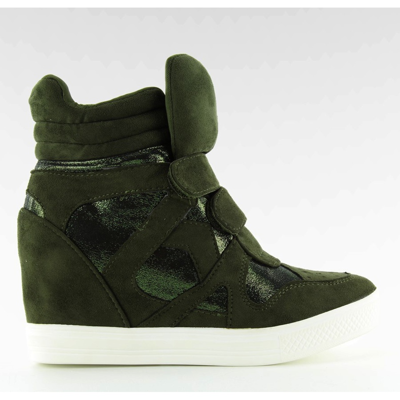 Sneakers in camoscio con chiusura in velcro Verde