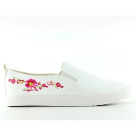 Slipons con ricamo delicato g1204a Bianco