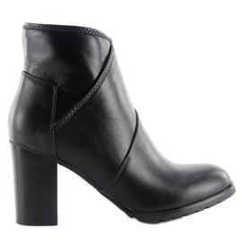 Stivali con tacco da donna BG-65 neri nero