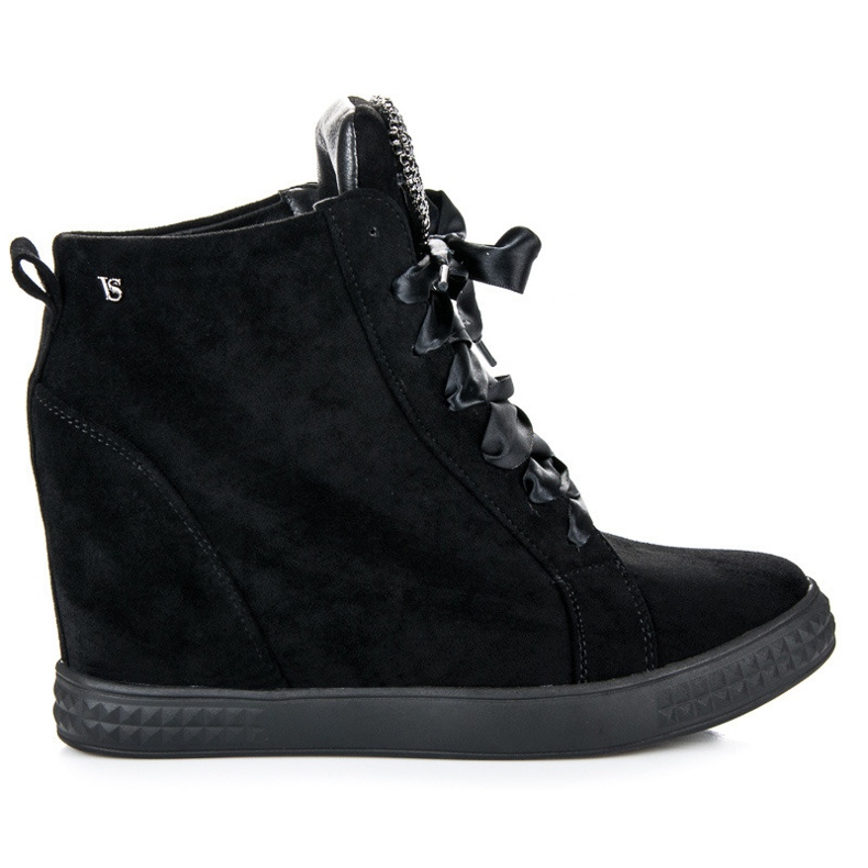 Vices New Collection Sneakers legate con un nastro nero