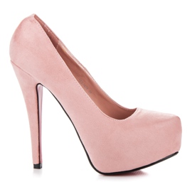 Yes Mile Perni sulla piattaforma rosa