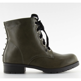 Stivali e scarpe con borchie verde militare verde