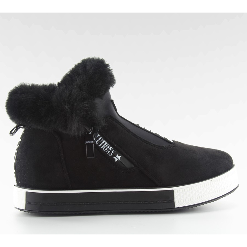 Scarpe sportive isolate nere nb128p nere nero