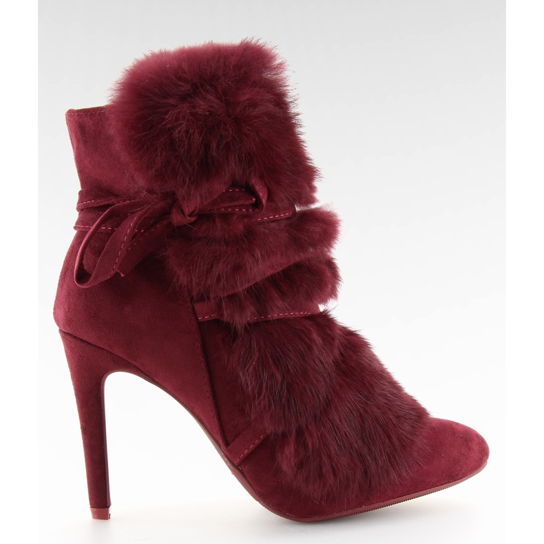 Stivali su un tacco alto con pelliccia bordeaux 1319 W. Rosso multicolore