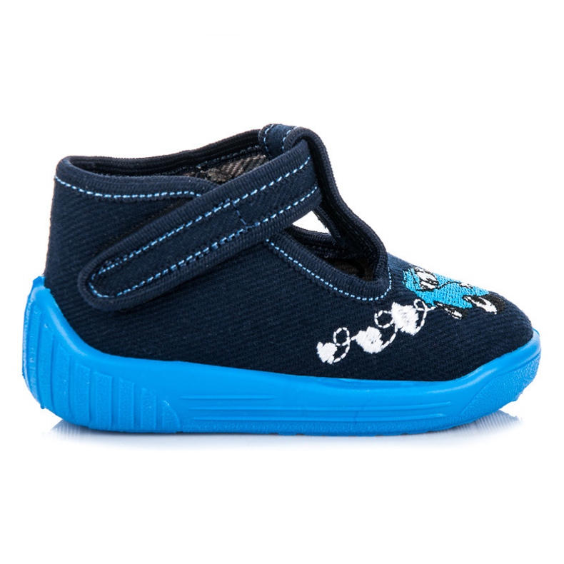 Reweks Ciabatte con una macchina blu