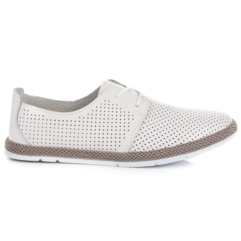 Scarpa traforata con rilegatura in vinceza bianca