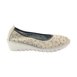 Décolleté in pelle con motivi Filippo 047 beige