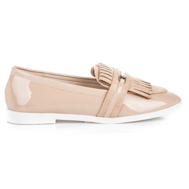 Ideal Shoes Mocassini laccati beige