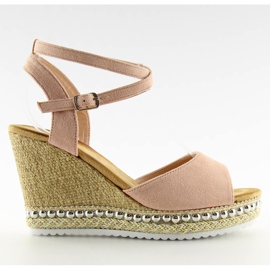 Sandali su una zeppa beige LJ-5K41 nude