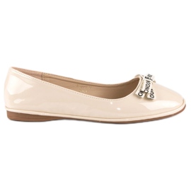 Ideal Shoes Ballerine laccate beige