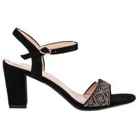 Sandali eleganti con tacco alto nero