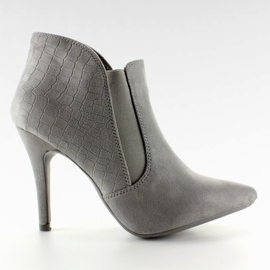 Eleganti stivaletti in suede grigio 1080