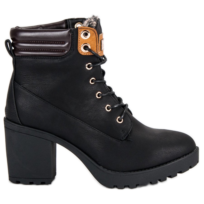 Queentina Borse nere sul post nero