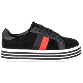 Scarpe da ginnastica sulla piattaforma VICES nero