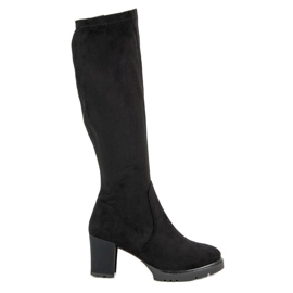 Stivali in camoscio nero