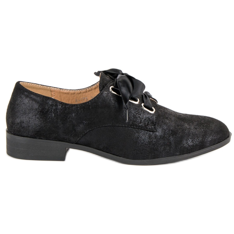 Juliet Stringate legate nero