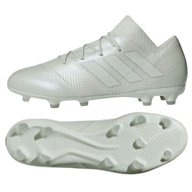 Le scarpe da calcio adidas Nemeziz 18.2 Fg bianco