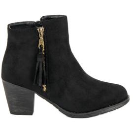 Stivaletti in camoscio nero