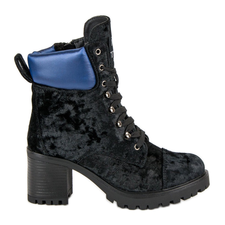 Kylie Lavoratori in velluto nero