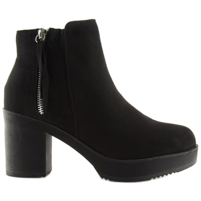 Stivali su un tacco stabile nero YL96009 Nero