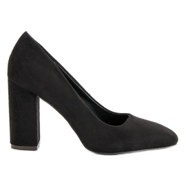 Sweet Shoes Décolleté in pelle scamosciata su un pilastro nero