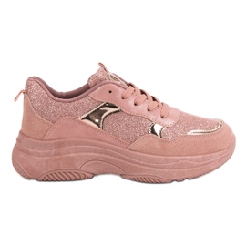 Sneakers rosa sulla piattaforma