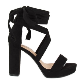 Sandali neri sulla piattaforma NC805 Black nero