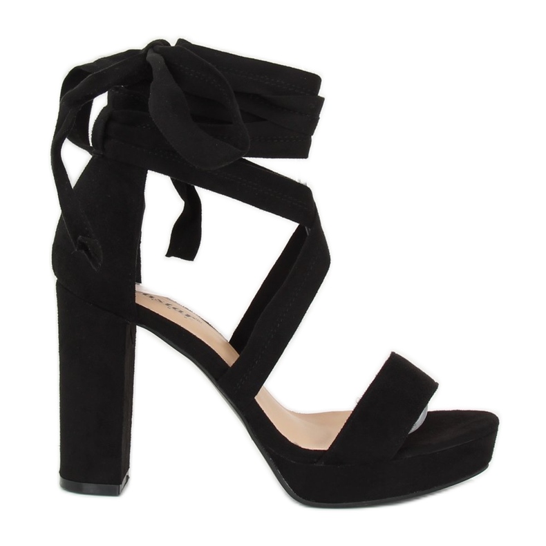 Sandali neri sulla piattaforma NC805 Black nero