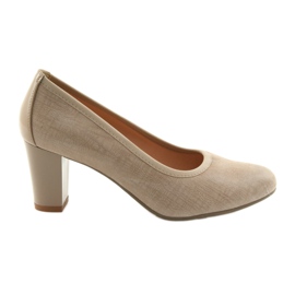 Décolleté da donna in pelle con suola flessibile Arka 5137 beige