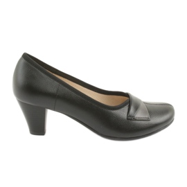 Pompe in pelle femminile Gregors 570 neri nero