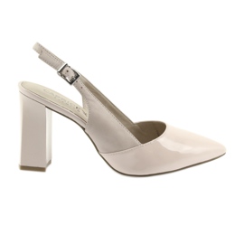 Sandali da donna sul post di Caprice 29604 rosa