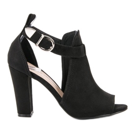 Queen Vivi Scarpe in pelle scamosciata su un bar nero