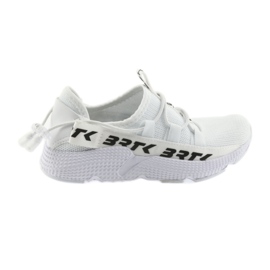 Scarpe sportive Bartek bianche 55109 sottopiede in pelle bianca