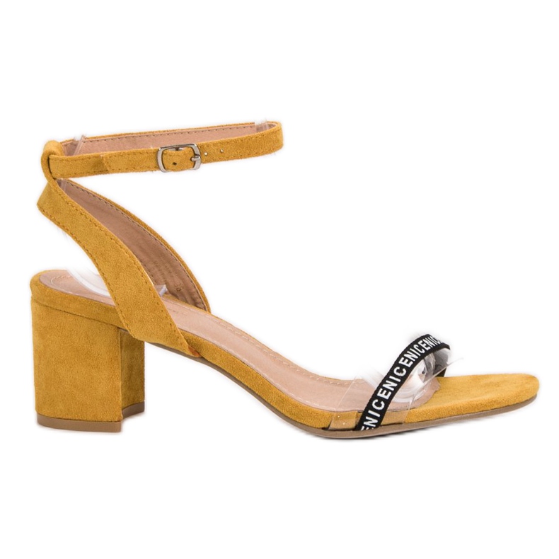 Ideal Shoes Eleganti sandali in pelle scamosciata giallo