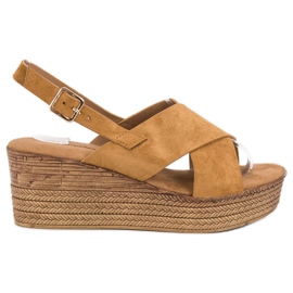 Primavera Sandali con zeppa color cammello marrone