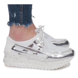 Sneakers sportive bianche sulla piattaforma Calixte bianca