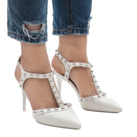 Tacchi laccati bianchi con borchie B-57 bianca