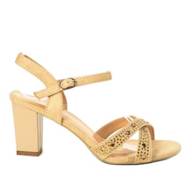 Sandali beige con tacco alto 62225