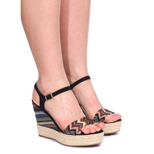 Sandali con zeppa 100-540 Nero