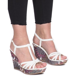 Sandali bianchi sulla zeppa Ibrahim nero