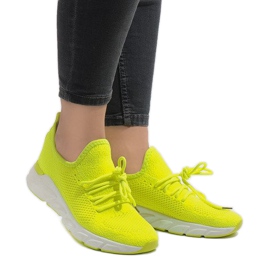Scarpe sportive gialle 7766-Y giallo