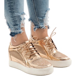 Sneakers traforate laccate champagne WW055A giallo