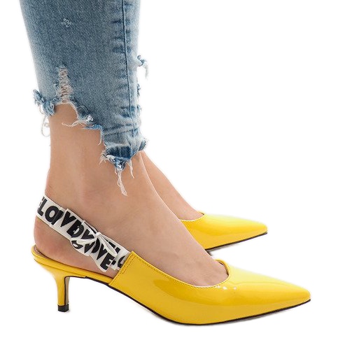 Décolleté gialle su tacco HD-28 giallo