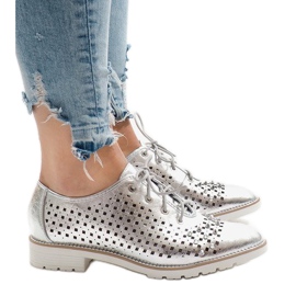 Scarpe traforate argento con borchie G-106-2 grigio