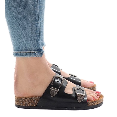 Pantofole nere con fibbie 7018-PL nero