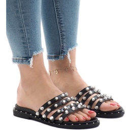 Pantofole nere con borchie LK-2802 nero